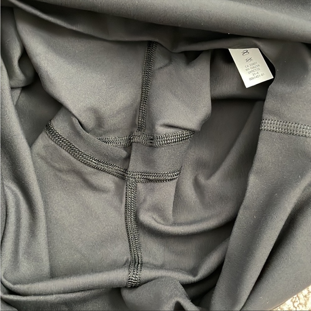 NWT Lululemon Align Pant 25" Black Size 6 - Picture 9 of 14